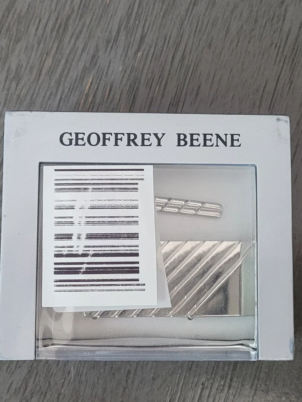 Silver Men’s Tie Clip and Money Clip Set - Sleek Striped Design